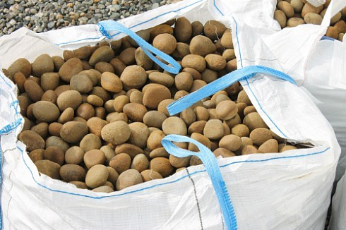 Kamenclub.ru: Песчаник ядра, фр. 100-300 мм  купить в Сургуте песчаник бежевый серый рыжий речная галька 5 000 руб/т   фото КАМЕНЬ КЛУБ