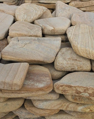 Kamenclub.ru: Песчаник пластушка галтованный желтый с рисунком (3 см)  купить в Сургуте плитняк - пластушка желтый песчаник 21000 руб/м3   фото КАМЕНЬ КЛУБ