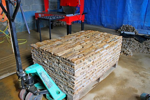 Kamenclub.ru: Песчаник (лапша) art PSG-3-01  купить в Сургуте    2300 руб/кв.м   фото КАМЕНЬ КЛУБ