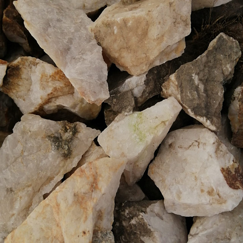 фото Кварц ( фр. 70-100 мм)  купить в Сургуте в интернет-портале КАМЕНЬ КЛУБ