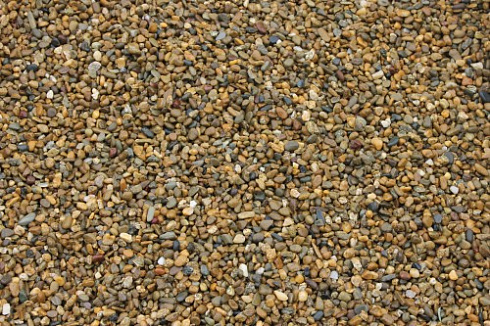 Kamenclub.ru: Галька окат (серо-желтая) фр.5-10 мм. купить  в Сургуте галька речная рыжий, желтый, рыжий, серо-желтый речная окатанная галька декоративная 5000 руб/т   фото КАМЕНЬ КЛУБ