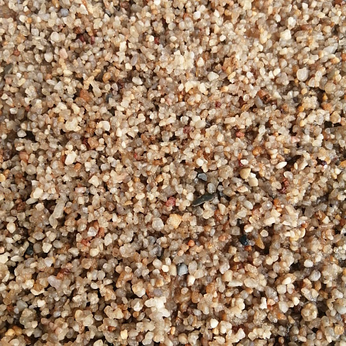 Кварцевый песок сухой фракцинированный фр. 1,6-4 мм.  купить в Сургуте фото Камень Клуб