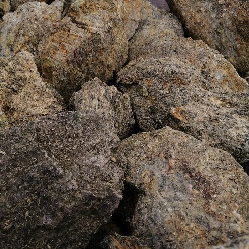 фото Змеевик салатовый  (фр. 70-100 мм)  купить в Сургуте в интернет-портале КАМЕНЬ КЛУБ