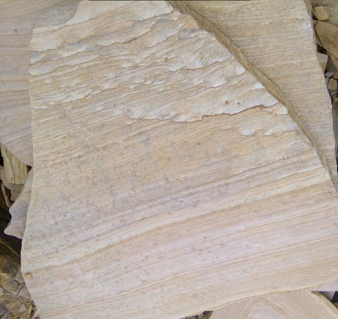 Kamenclub.ru: Песчаник пластушка желтый с рисунком (4-6 см)  купить в Сургуте плитняк пластушка желтый с рисунком песчаник 9 000 руб/м3   фото КАМЕНЬ КЛУБ