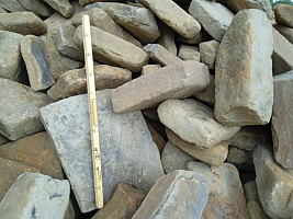 Kamenclub.ru: Песчаник для мощения дорожек, площадок, парковок ( фр 5-10 см)  купить в Сургуте песчаник  серый желтый коричневый рыжий песчаник оголтованный окатанный 6500 руб/т   фото КАМЕНЬ КЛУБ