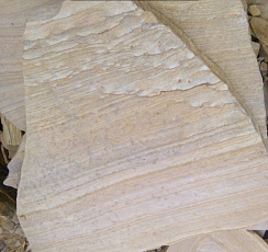 Kamenclub.ru: Песчаник пластушка желтый с рисунком (4-6 см)  купить в Сургуте плитняк пластушка желтый с рисунком песчаник 9 000 руб/м3   фото КАМЕНЬ КЛУБ