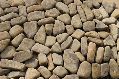 Kamenclub.ru: Песчаник брусчатка  купить в Сургуте    5 500 руб/т   фото КАМЕНЬ КЛУБ