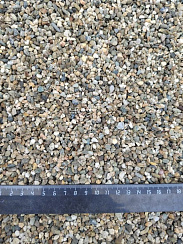 Kamenclub.ru: Галька речная окат (серая) фр.3-5 мм купить  в Сургуте галька речная серая бежевый темно-серый окатанный речной камень округлый 9500 руб/т   фото КАМЕНЬ КЛУБ